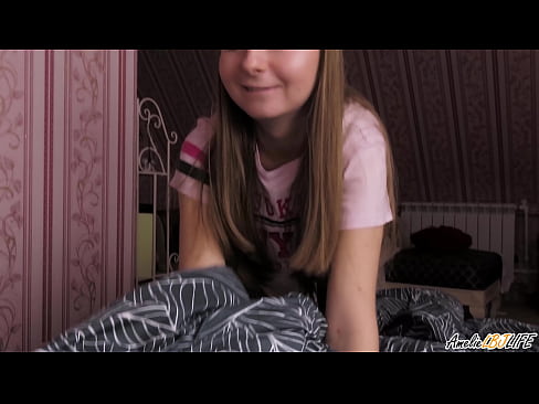 ❤️ Blondie thith thellë BFF-në e saj dhe merr spermë në gojën e saj Vetëm porno në pornografi sq.teencumpot.ru