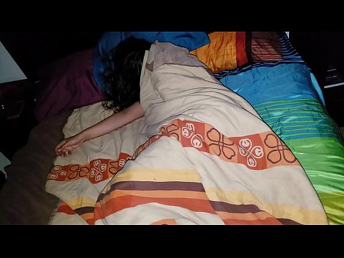 ❤️ Njërku qorton njerkën e tij të re ndërsa ajo fle. Vetëm porno në pornografi sq.teencumpot.ru