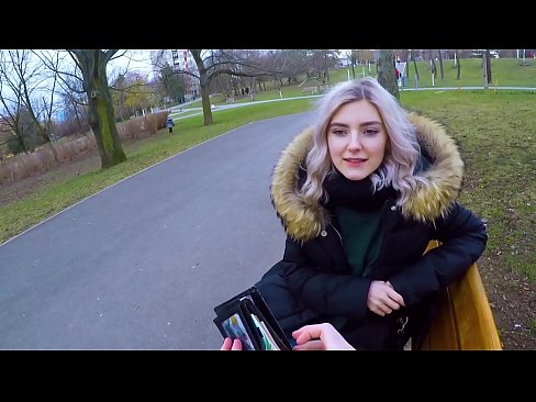 ❤️ Swallows sperma e nxehtë e një të huaji për para - blowjob në park nga Eva Elfie Vetëm porno në pornografi sq.teencumpot.ru